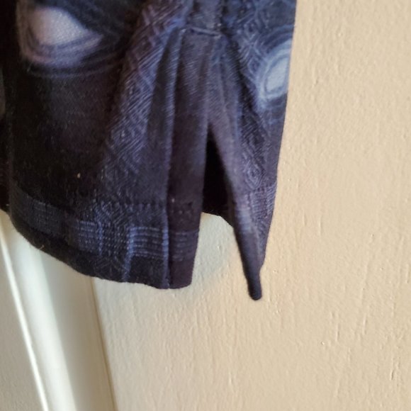 BILL BLASS HAWAIIAN SHIRT NAVY w/FLORAL PRINT M - Picture 6 of 9